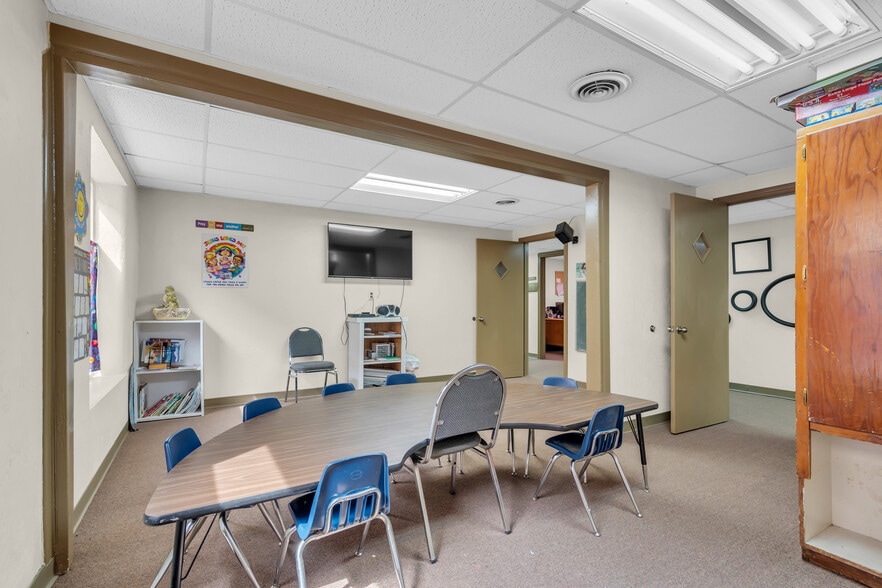 More Photos Of 727 4th St, Healdton Religious Facility For Sale