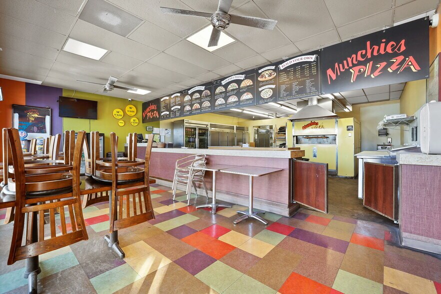 More Photos Of 204 Adams Ave, Huntington Beach Freestanding For Sale