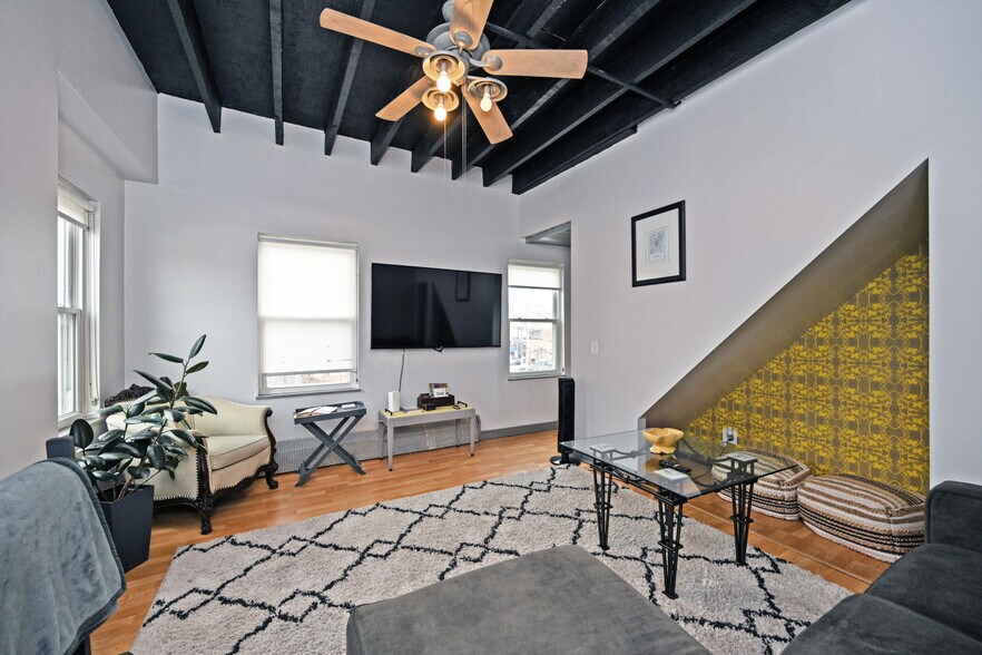 More Photos Of 118 E Liberty St, Cincinnati Apartments For Sale