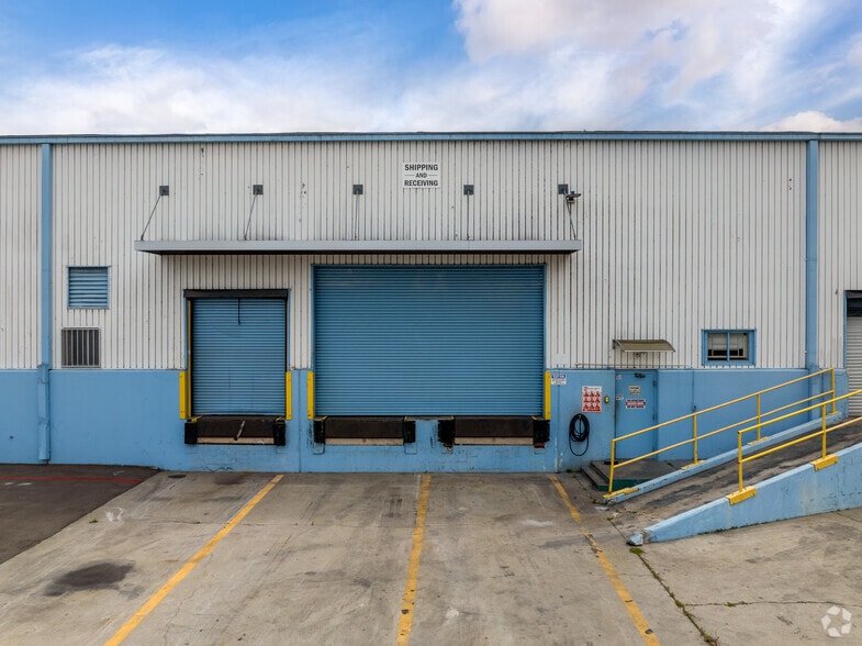 More Photos Of 13290 E Daum Dr, City of Industry Manufacturing For Lease