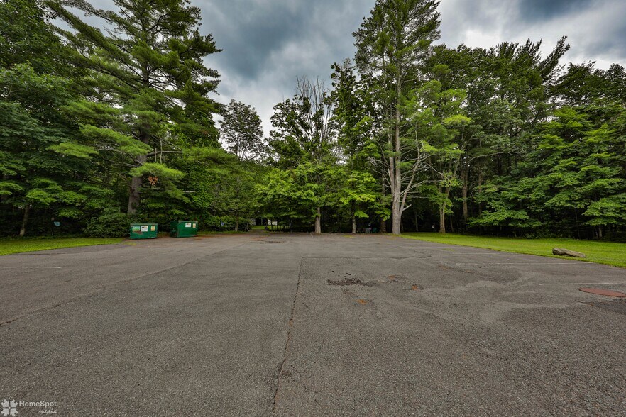 More Photos Of 2468 Route 390, Canadensis Hospitality For Sale