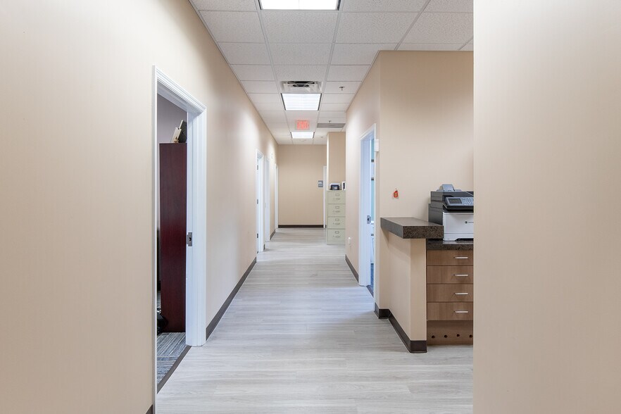 More Photos Of 6909 Old Highway 441, Mount Dora Medical For Lease