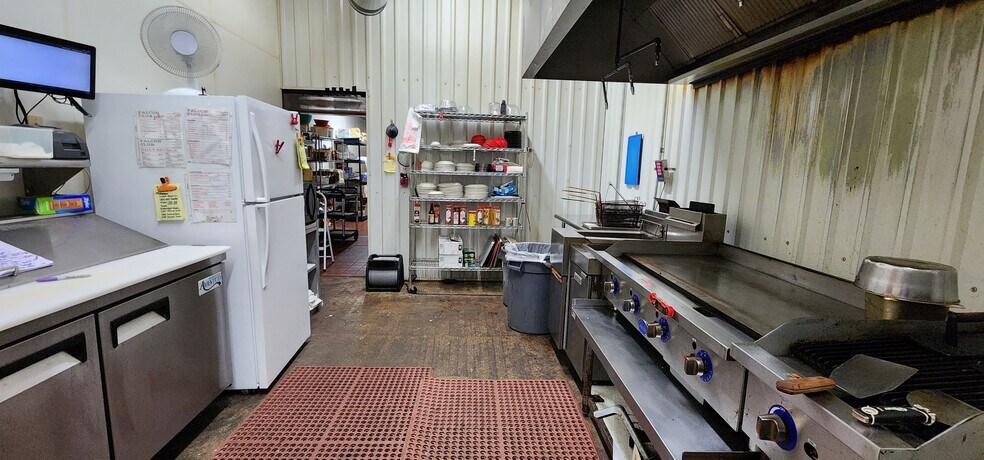 More Photos Of 701 N Martin Luther King Jr Hwy, Mexia Restaurant For Sale
