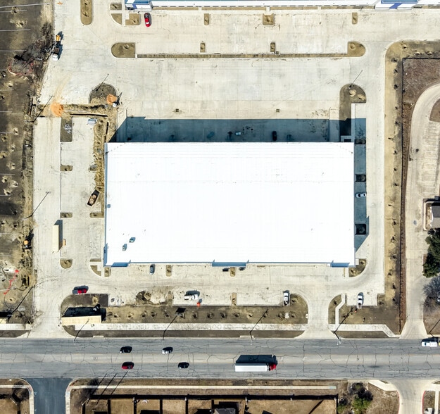 More Photos Of 5327 Eisenhauer Rd, San Antonio Unknown For Lease