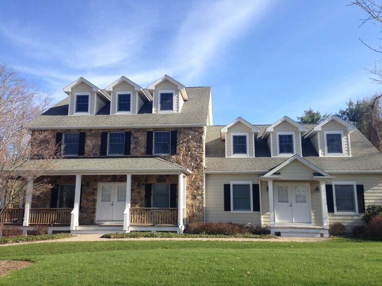 More Photos Of 408 Main St, Chester Medical For Lease