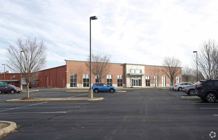 More Photos Of 220 W Kensinger Rd, Cranberry Township Flex For Lease
