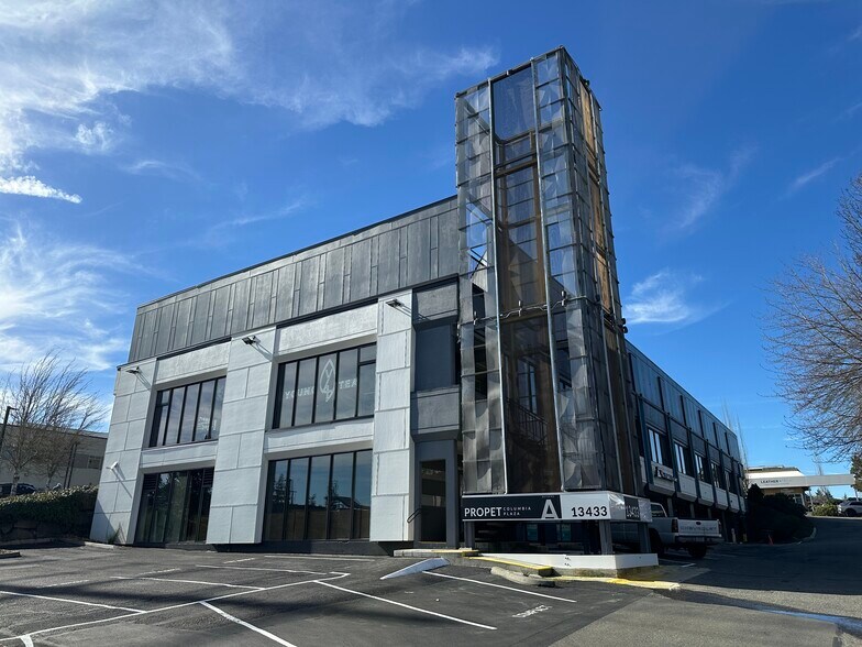 More Photos Of 13433 NE 20th St, Bellevue Unknown For Lease