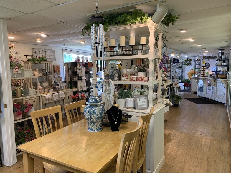 More Photos Of 14170 W National Ave, New Berlin Freestanding For Sale