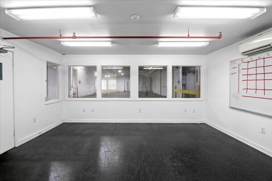 More Photos Of 148 Beverly Rancocas Rd, Willingboro Warehouse For Sale