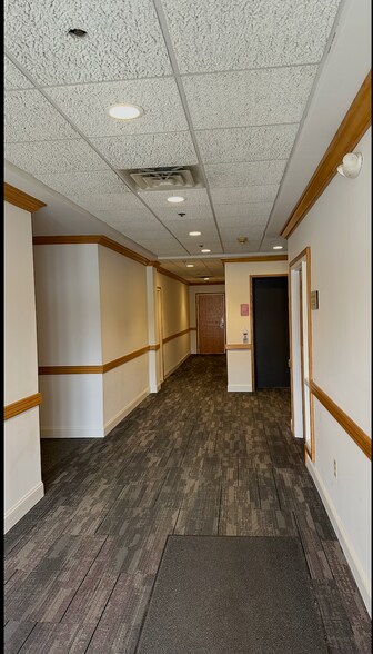 More Photos Of 27 Charles St, North Andover Office For Sale