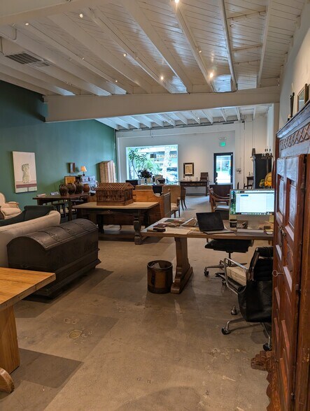 More Photos Of 7313 Santa Monica Blvd, West Hollywood Storefront Retail Office For Sale