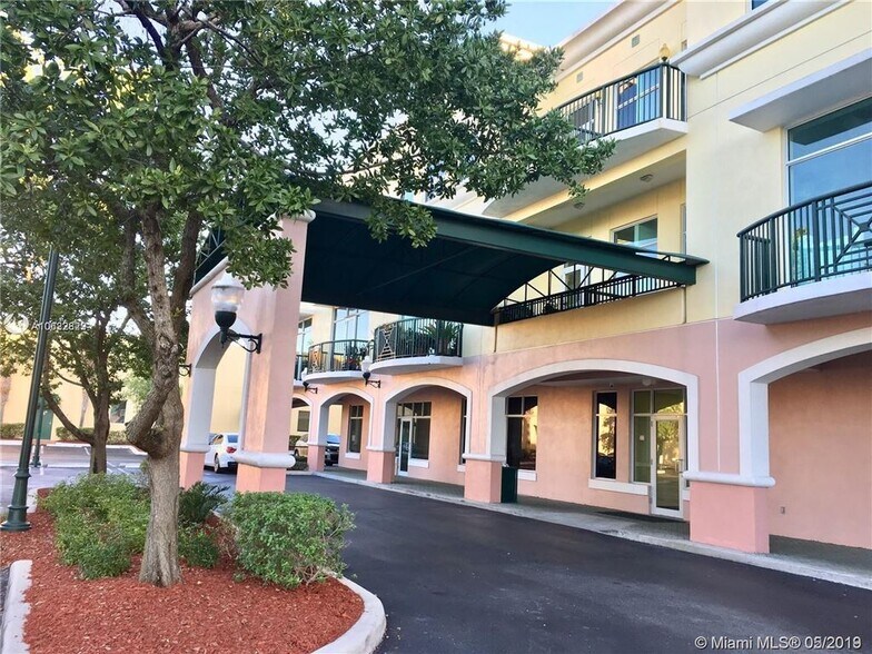 More Photos Of 5803 NW 151st St, Miami Lakes Office For Sale