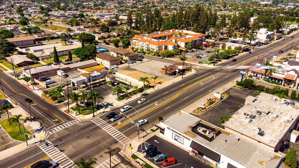 More Photos Of 150 W Whittier Blvd, La Habra Restaurant For Lease