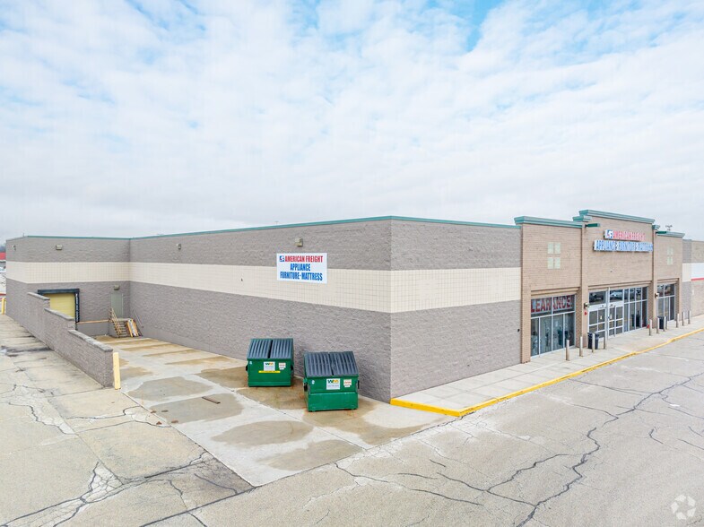 More Photos Of 300-700 Broadview Village Sq, Broadview Unknown For Sale