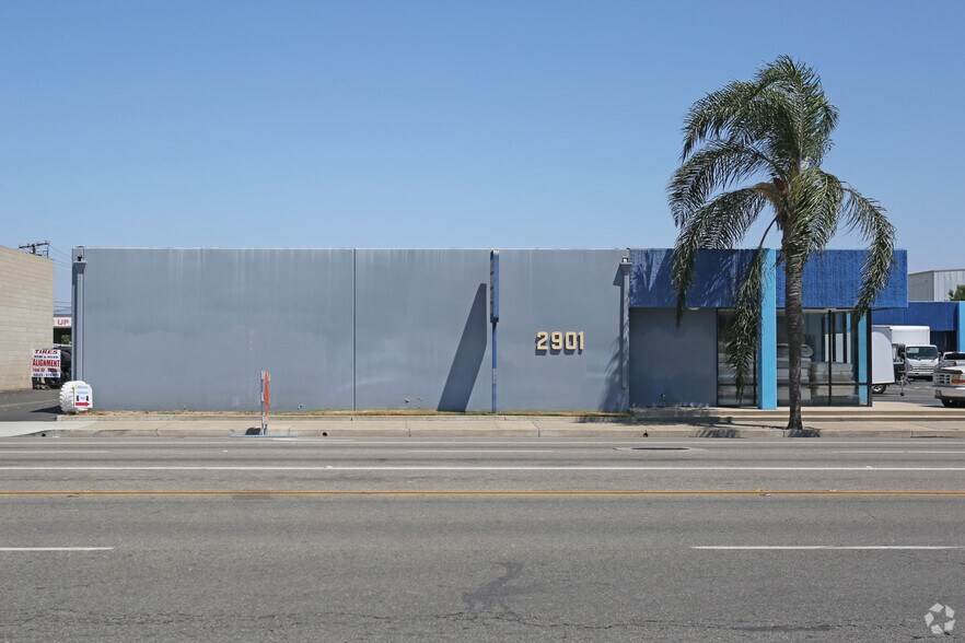 Primary Photo Of 2901 Main St, Santa Ana Warehouse For Lease