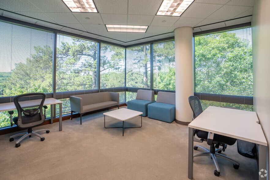 More Photos Of 1-2 Chase Corporate Dr, Hoover Coworking Space