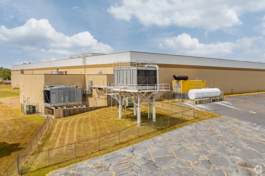 More Photos Of 3455 Hwy 80 W, Jackson Light Distribution For Lease