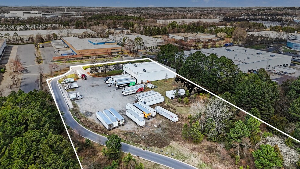 More Photos Of 10810 Withers Cove Park Dr, Charlotte Warehouse For Lease