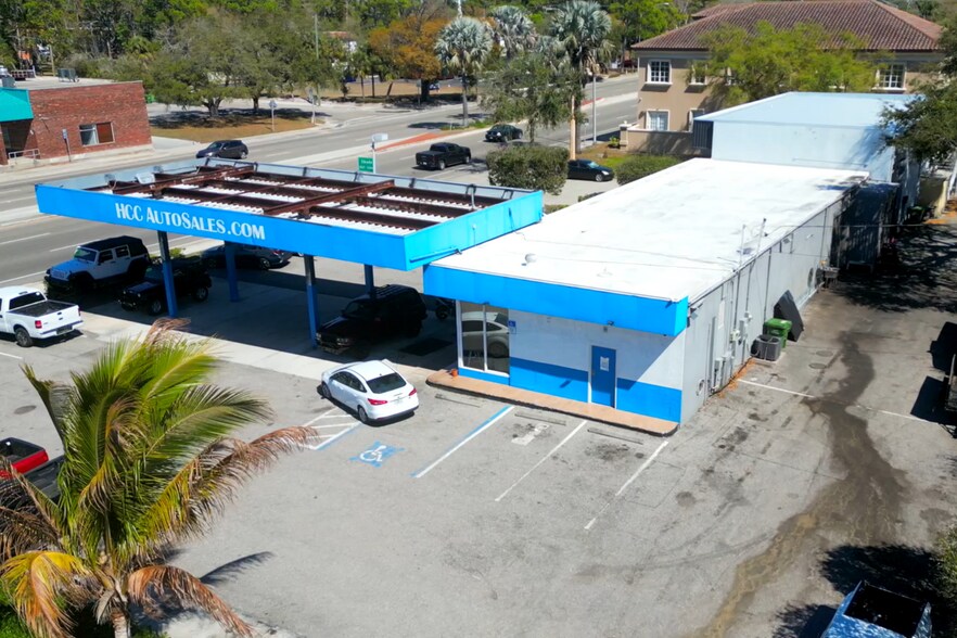 More Photos Of 2314 Fruitville Rd, Sarasota Service Station For Sale