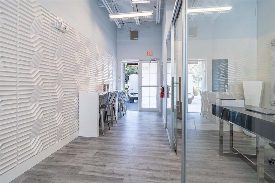 More Photos Of 2201 Palm Ave, Miramar Storefront Retail Office For Lease