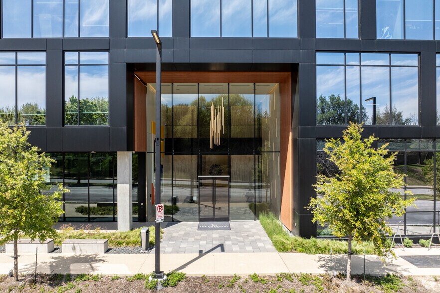 More Photos Of 3230 Camp Bowie Blvd, Fort Worth Office For Lease