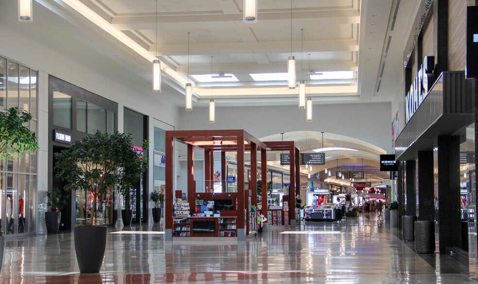 More Photos Of 1 Bergen Town Ctr, Paramus General Retail For Lease