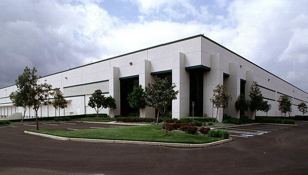 Primary Photo Of 14650 Miller Ave, Fontana Warehouse For Lease