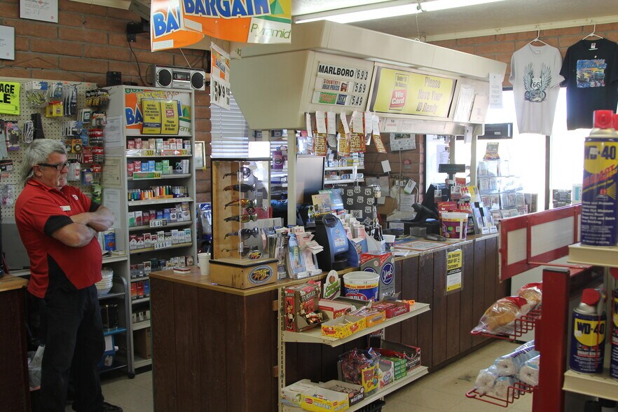 More Photos Of 925 E Interstate 40 Hwy, Ash Fork Service Station For Sale