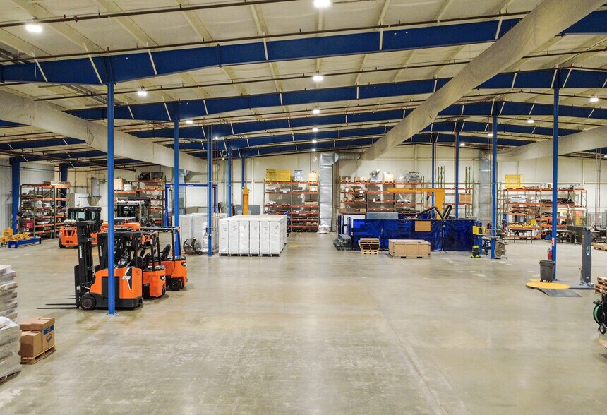 More Photos Of 100 Quality Park Dr, Beresford Manufacturing For Sale