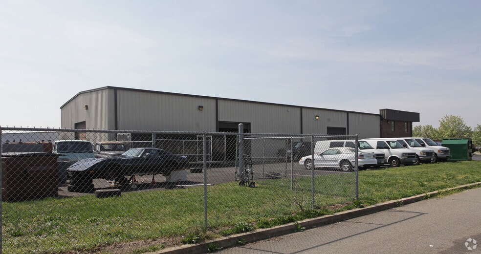More Photos Of 11805 Pika Dr, Waldorf Research And Development For Lease