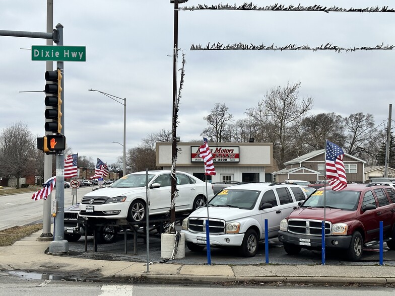 More Photos Of 17080 Dixie Hwy, Hazel Crest Auto Dealership For Sale