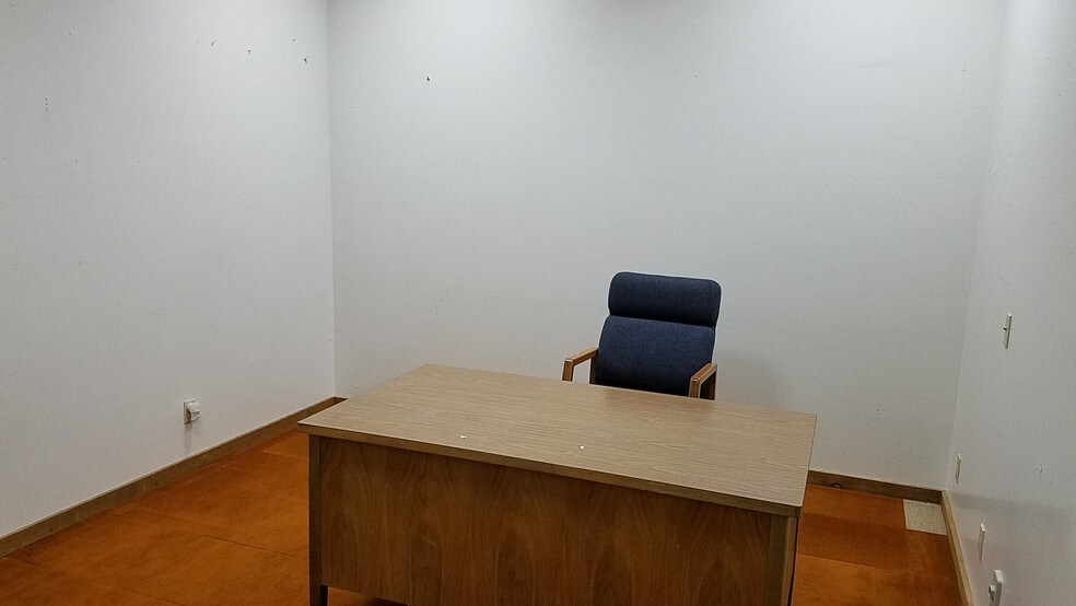 More Photos Of 25 S 15th St, Council Bluffs Loft Creative Space For Sale