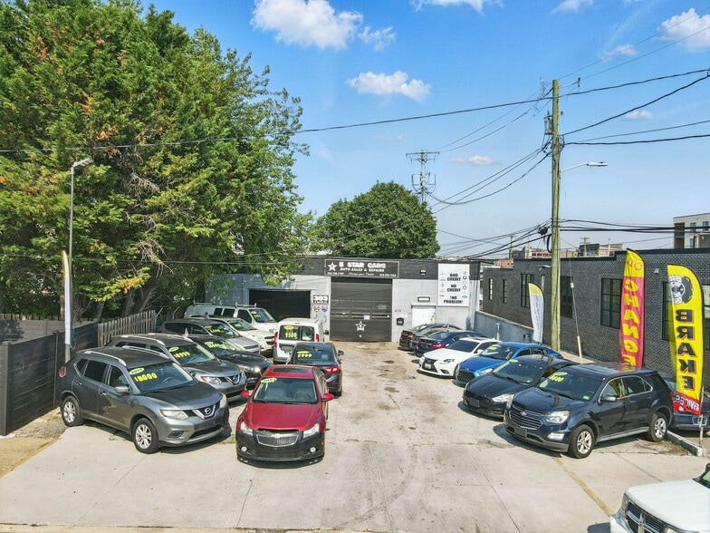 Primary Photo Of 303 S Eaton St, Baltimore General Retail For Sale