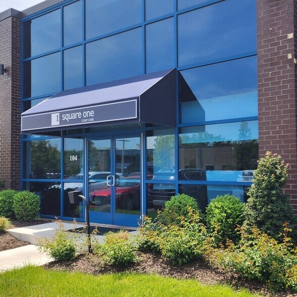 Primary Photo Of 113 Gaither Dr, Mount Laurel Showroom For Lease