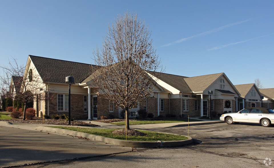 More Photos Of 26016 Detroit Rd, Westlake Office For Lease