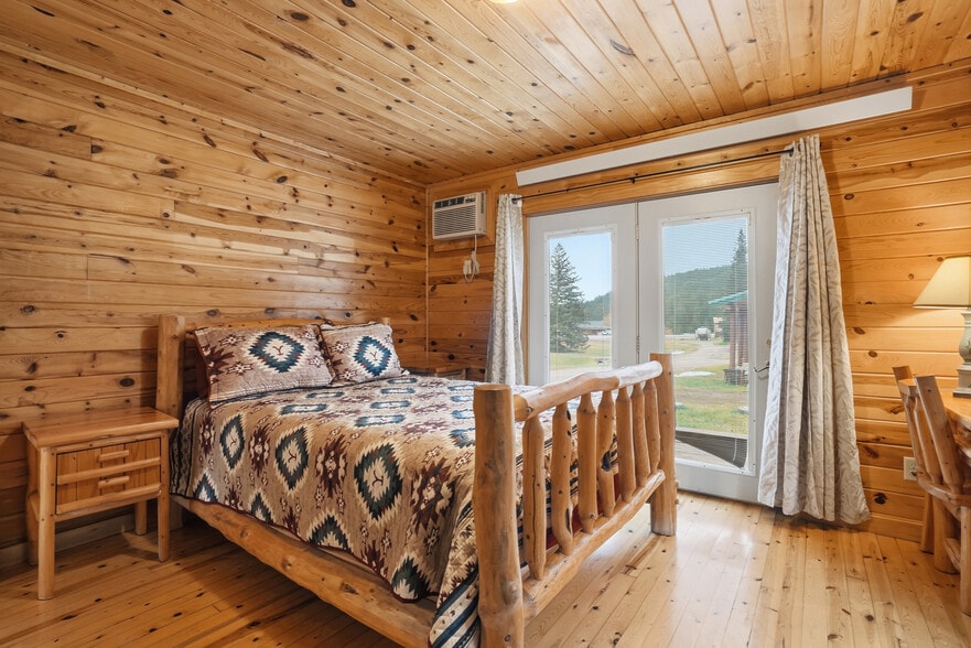 More Photos Of 21353 US HWY 385, Deadwood General Retail For Sale