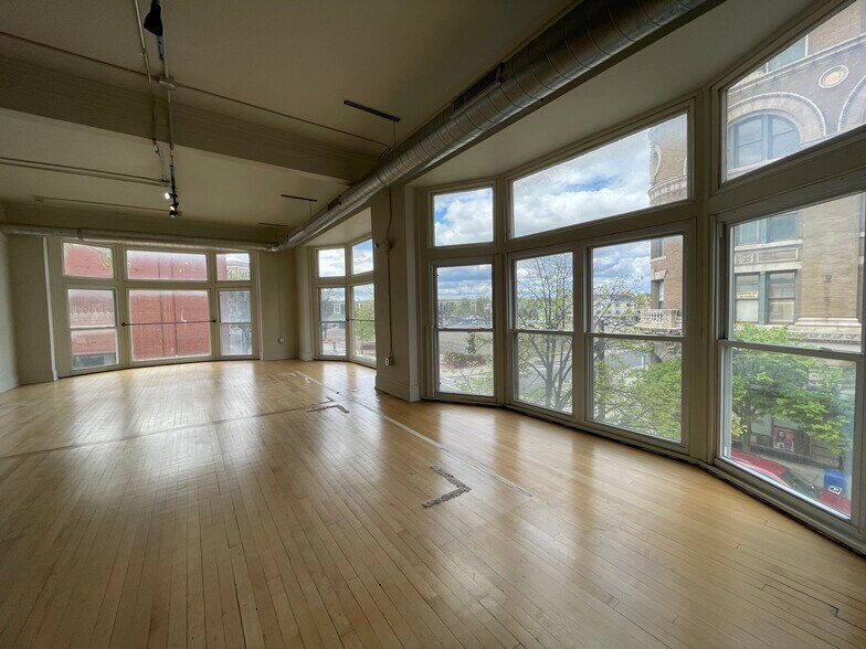 More Photos Of 403-409 Fulton St, Troy Storefront Retail Office For Lease