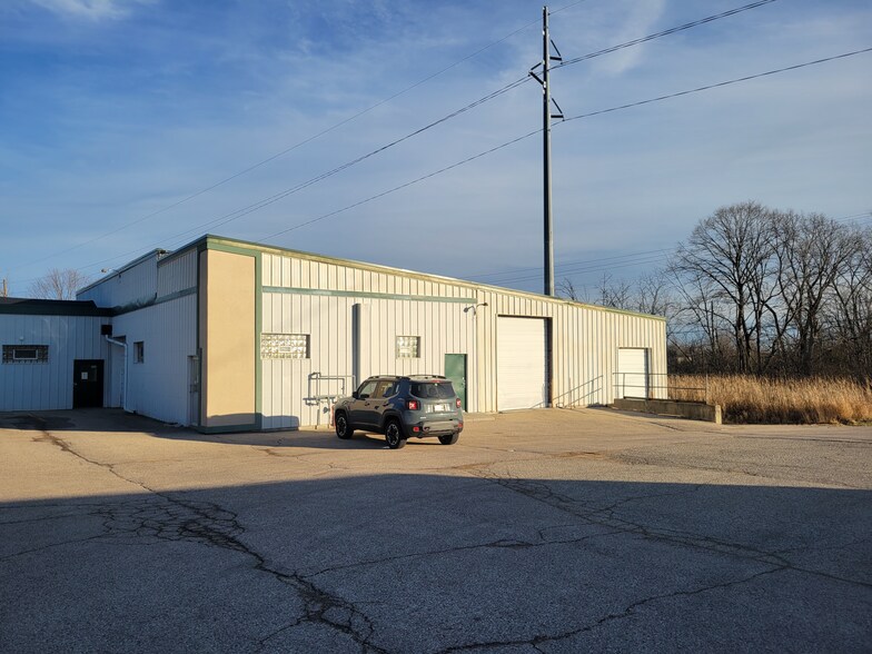 More Photos Of , Muskego Unknown For Sale