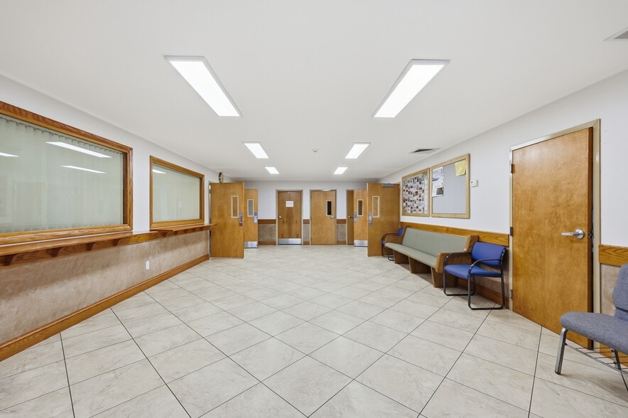 More Photos Of 261 College Hwy, Southwick Specialty For Sale