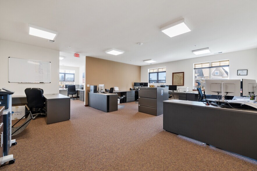 More Photos Of 122 Wisconsin St, West Bend Office For Lease
