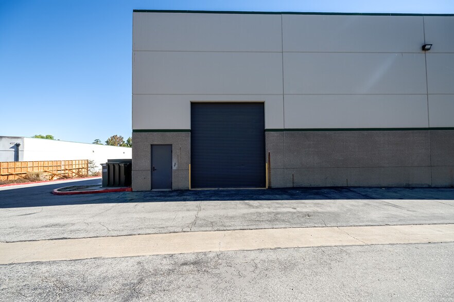 More Photos Of 25167-25169 Anza Dr, Valencia Warehouse For Sale