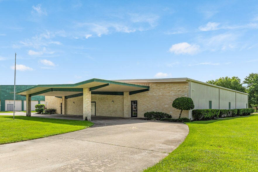 More Photos Of 3801 Liberty Dr, Pearland Schools For Sale