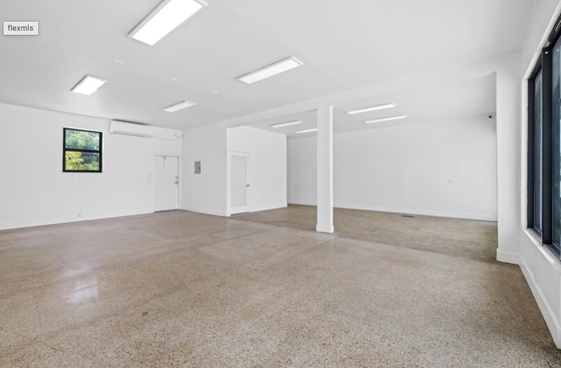 More Photos Of 1808-1812 N Dixie Hwy, Lake Worth Unknown For Lease
