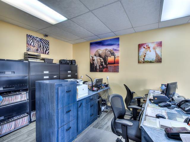 More Photos Of 20 Rue Mill, Howick Veterinarian Kennel For Sale