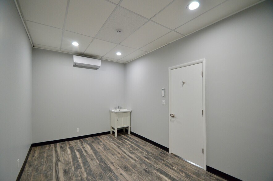 More Photos Of 18 Main St, Millburn Storefront Retail Office For Lease
