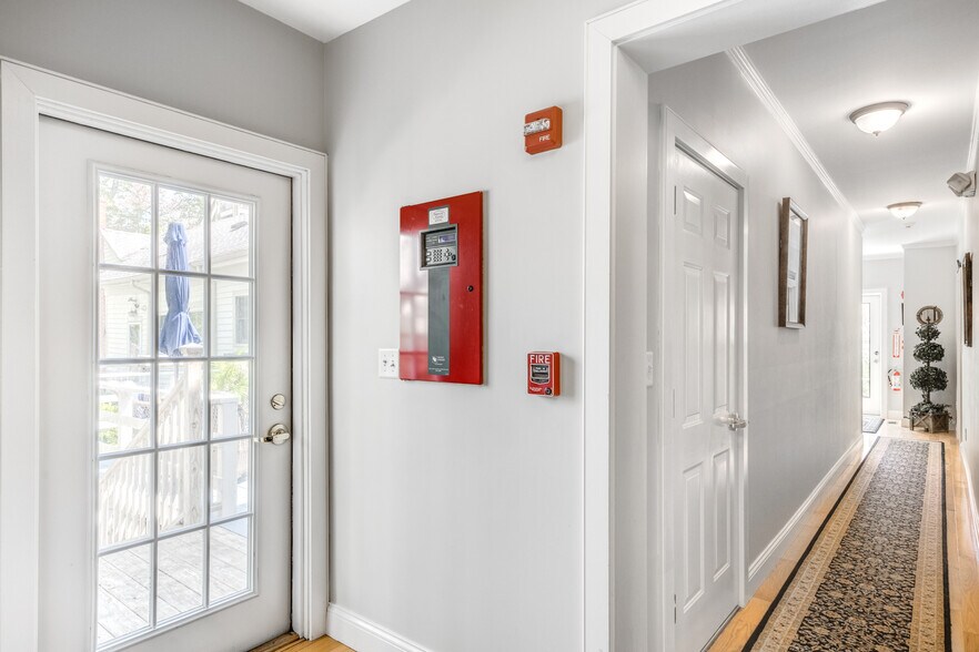 More Photos Of 1861 Main St, Brewster Hospitality For Sale