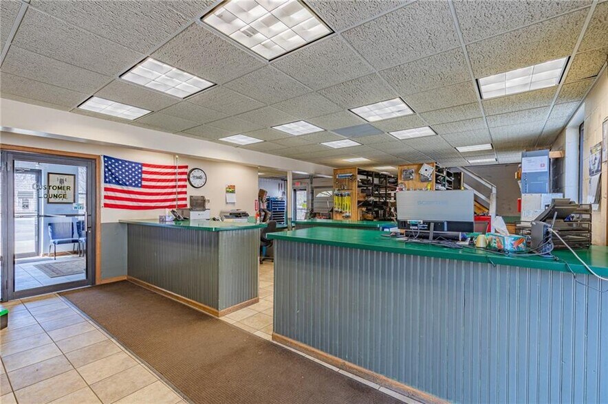 More Photos Of 4577 S Lake Rd, Brockport Auto Dealership For Sale