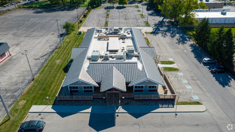 More Photos Of 1691 E Dublin Granville Rd, Columbus Restaurant For Sale