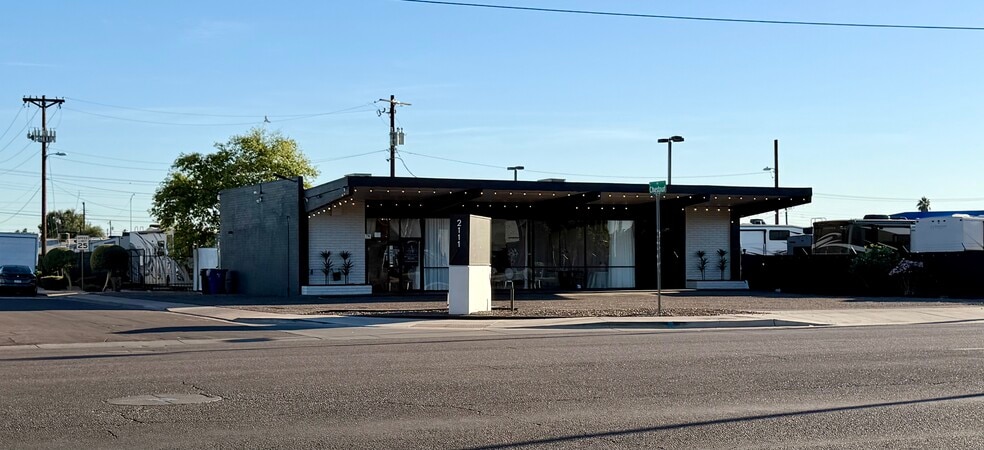More Photos Of 2111 E Main St, Mesa Freestanding For Sale
