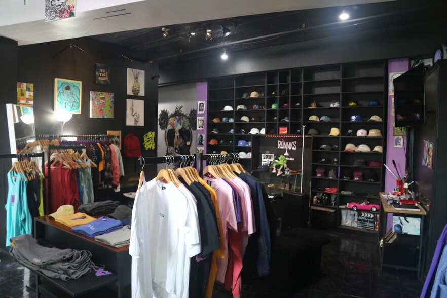 More Photos Of 119 Knickerbocker Ave, Brooklyn Apartments For Lease